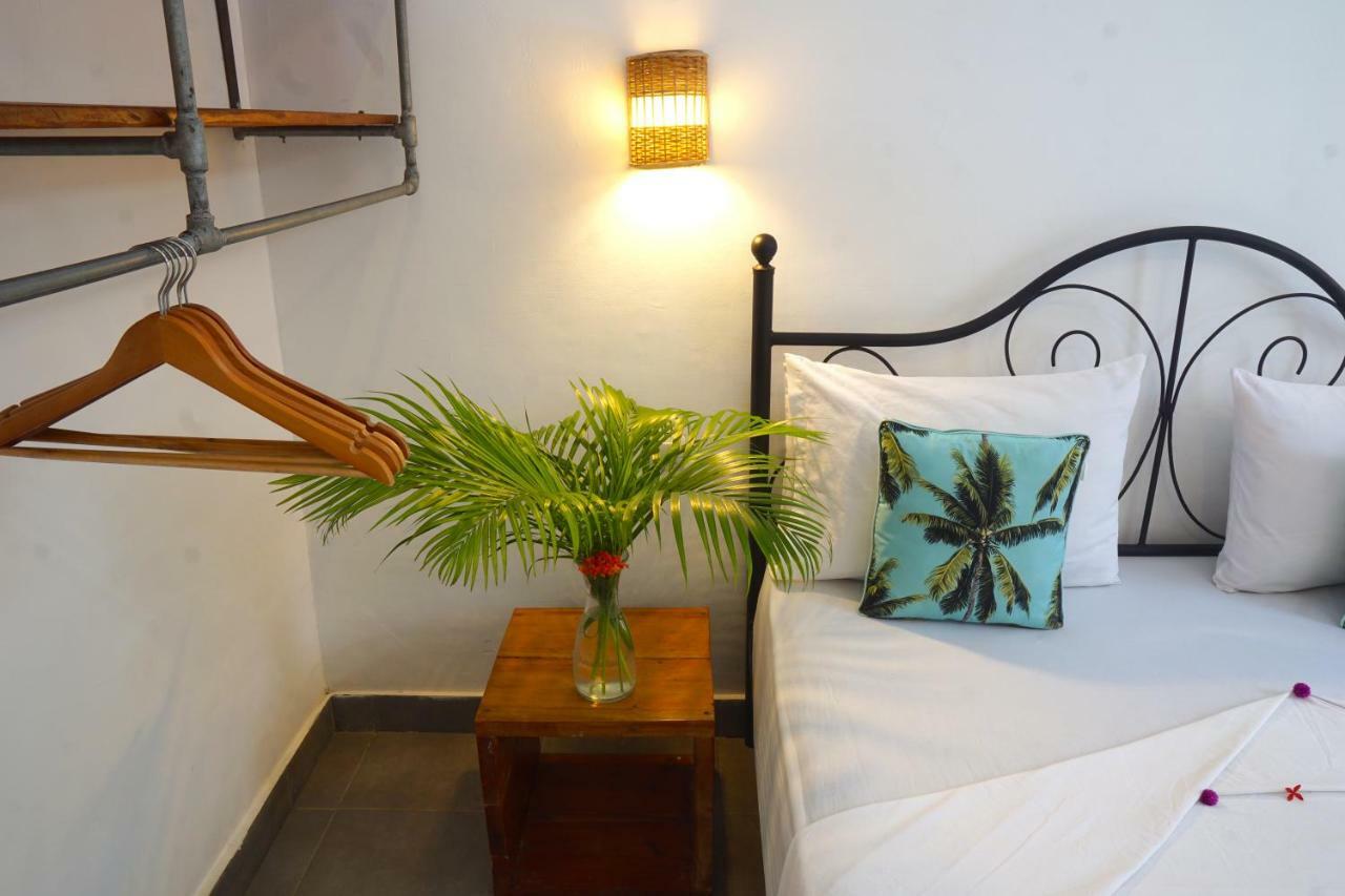 La Favela Hostel Gili Trawangan Exterior photo